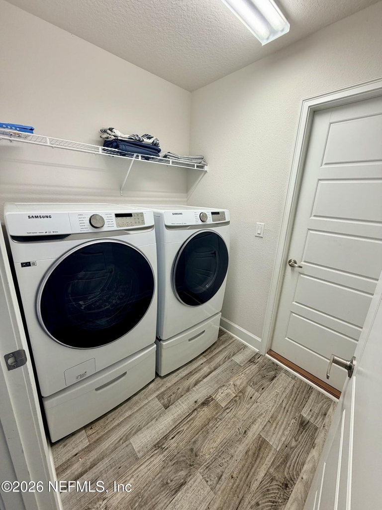 8124 Helmsley Boulevard - Photo 19