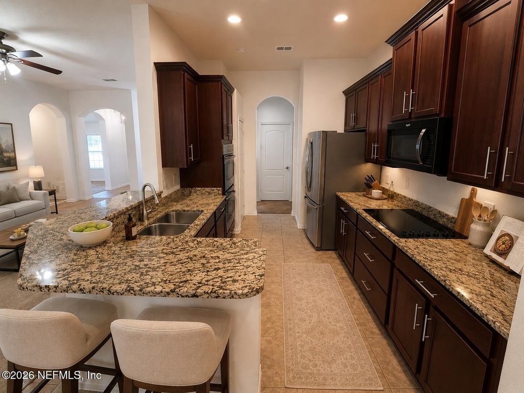 312 W Adelaide Drive - Photo 7
