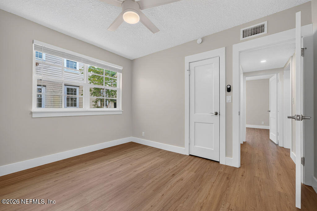 2247 Riverside Avenue - Photo 11