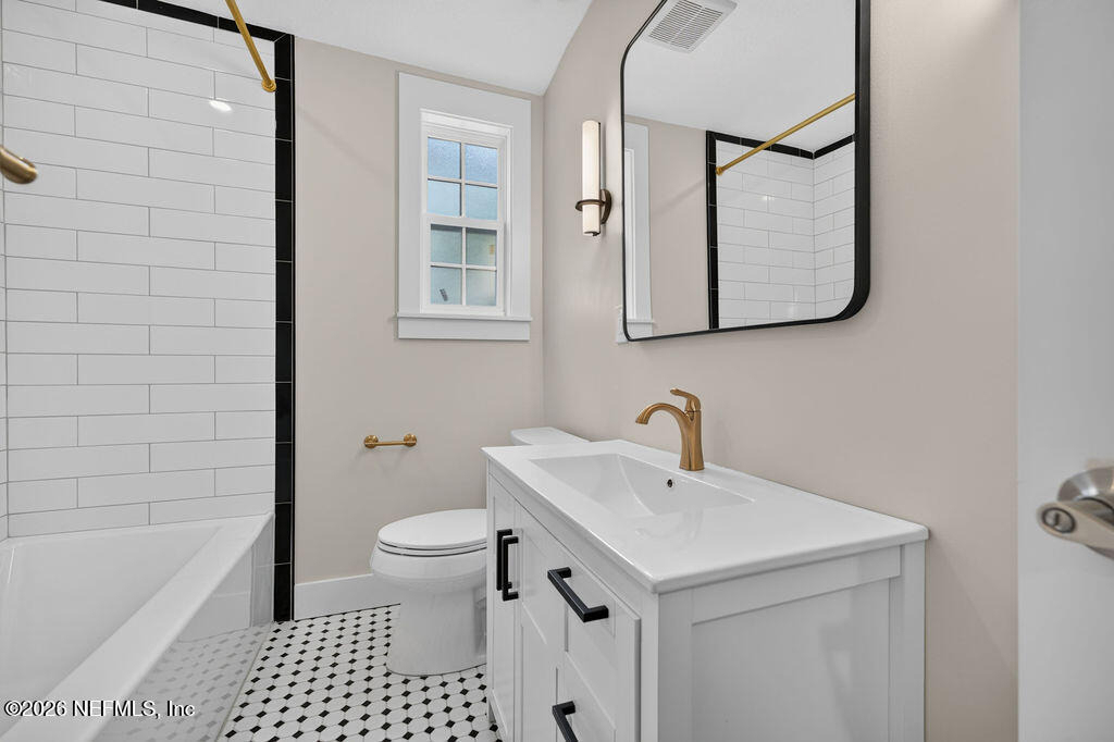 2247 Riverside Avenue - Photo 12