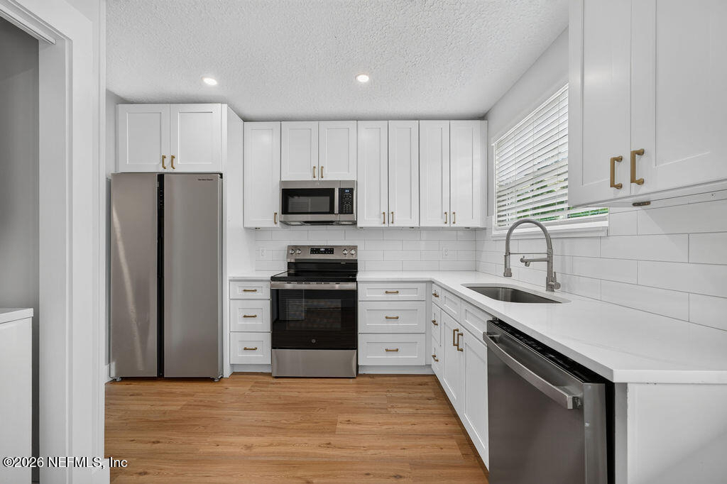 2247 Riverside Avenue - Photo 4
