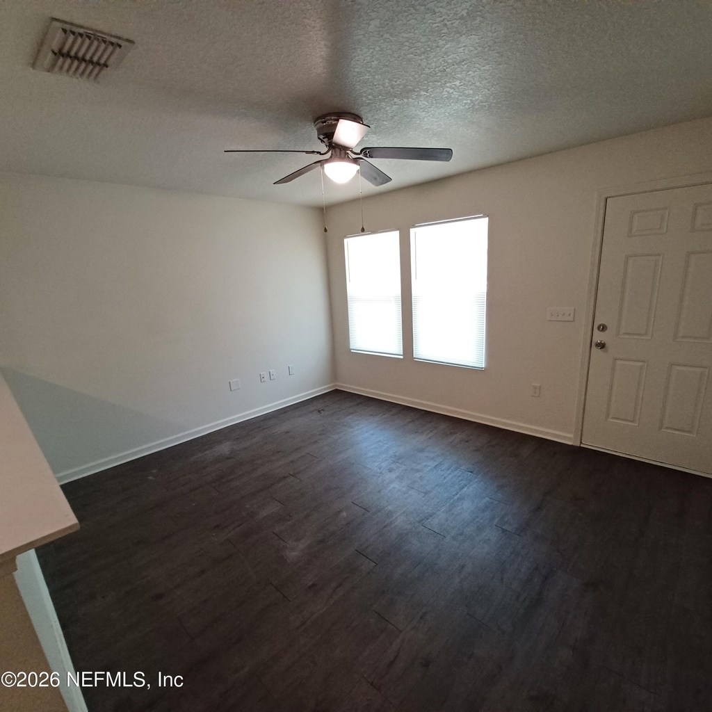 765 W 6th Street - Photo 2