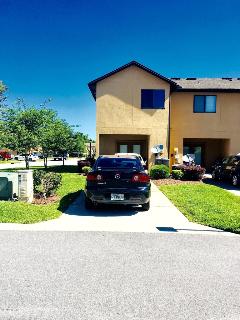 605 Drake Bay Terrace - Photo 2