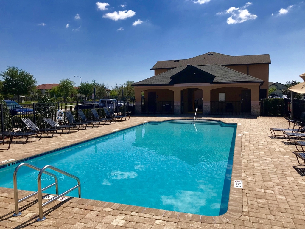 605 Drake Bay Terrace - Photo 11
