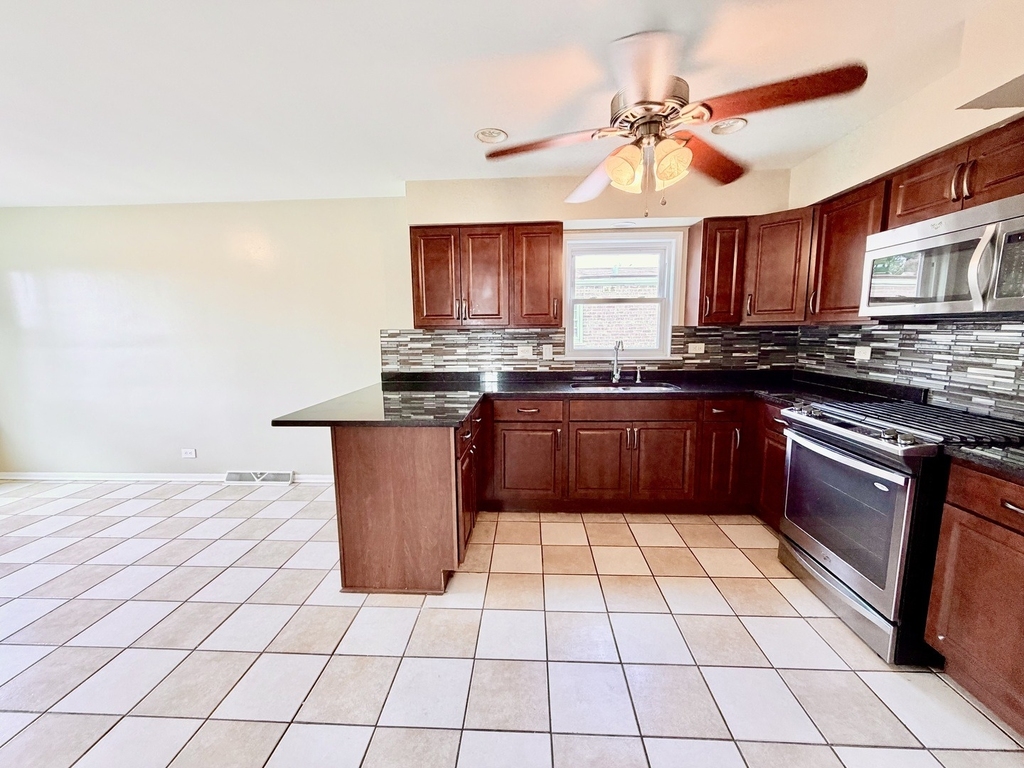 24 E 75th Street - Photo 8