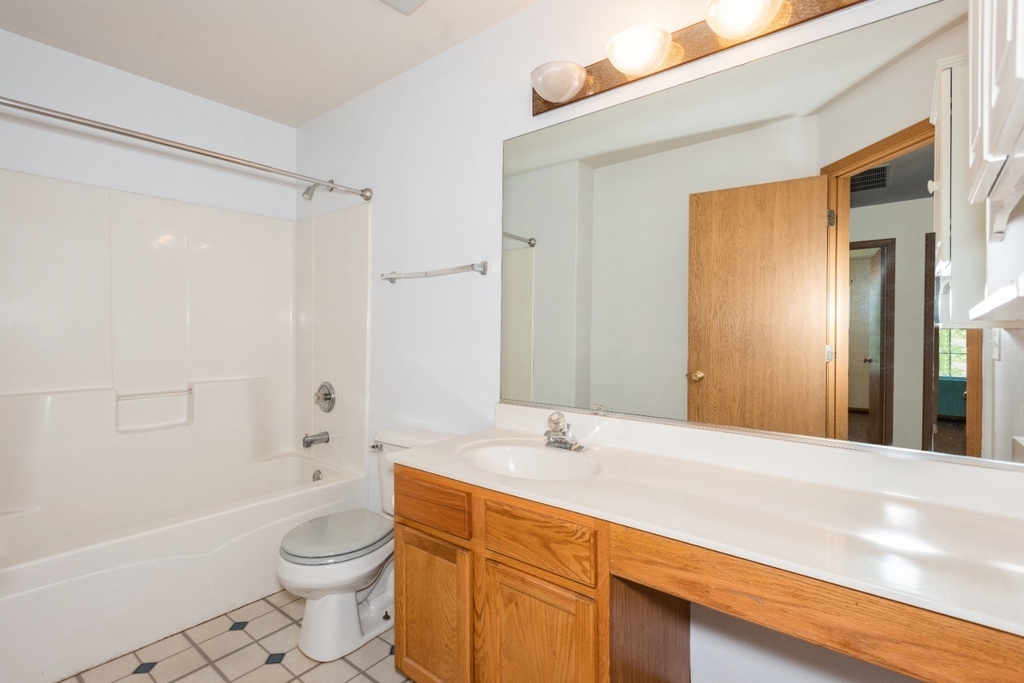 2341 Stoughton Circle - Photo 9