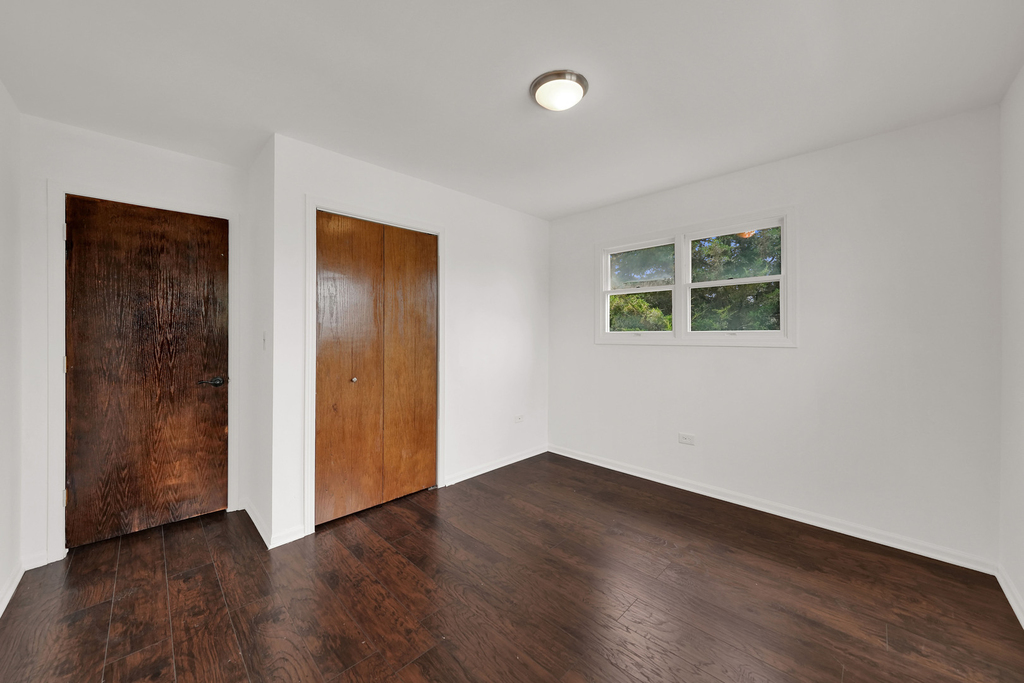 4933 S Lockwood Avenue - Photo 14