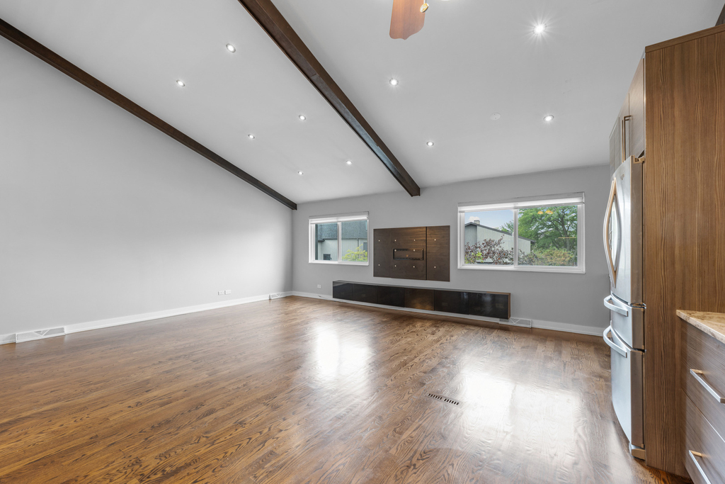 780 Golfview Drive - Photo 5