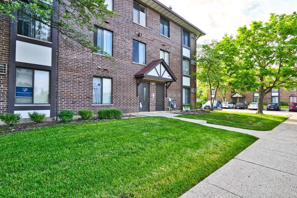 1012 Centurion Lane - Photo 1