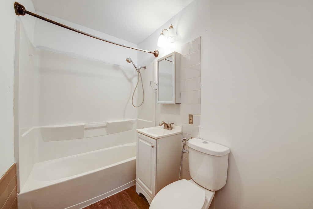 112 Green Lane - Photo 10
