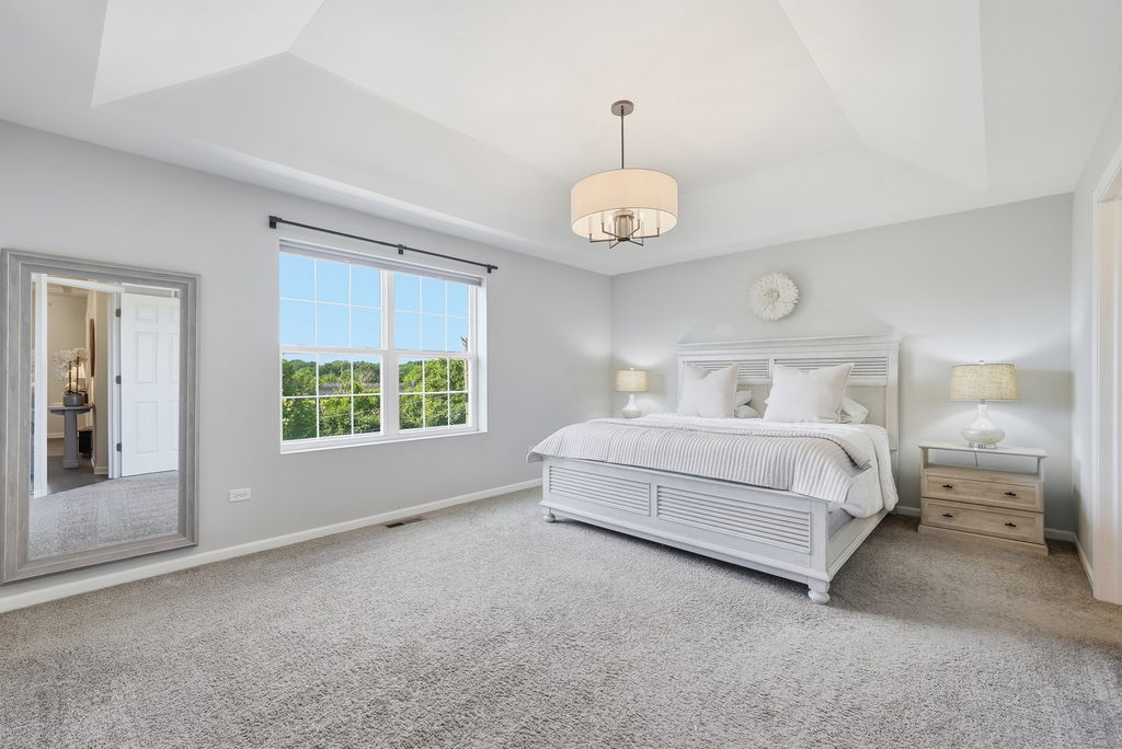 2546 Huntleigh Lane - Photo 5
