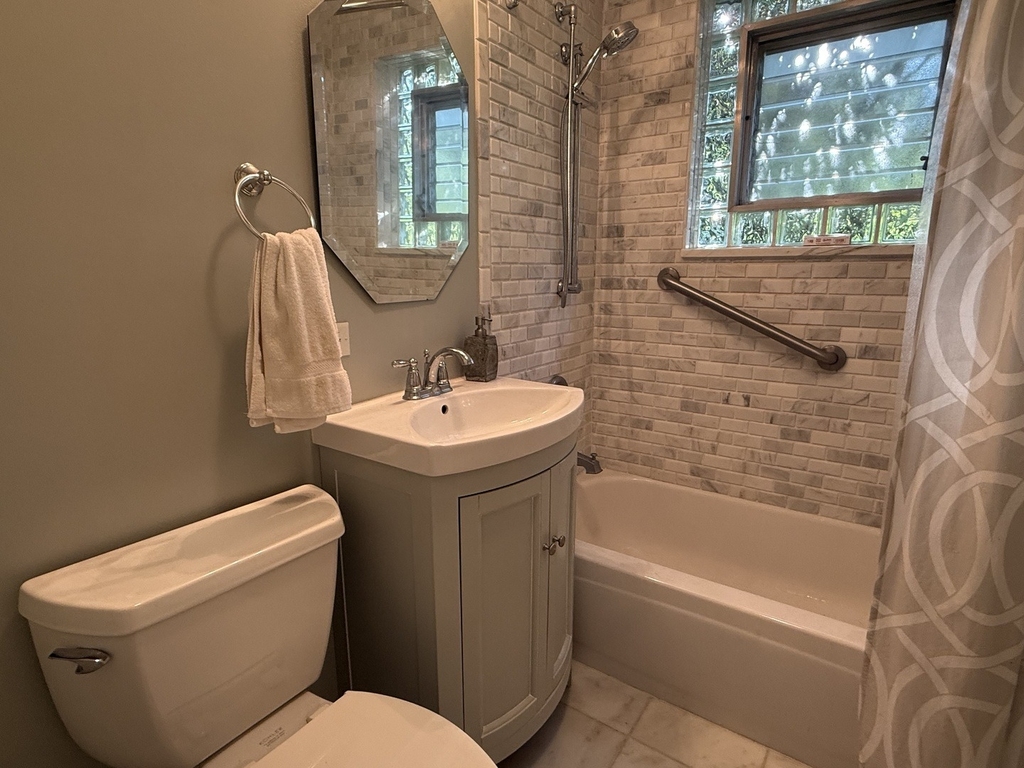 525 7th Avenue - Photo 7