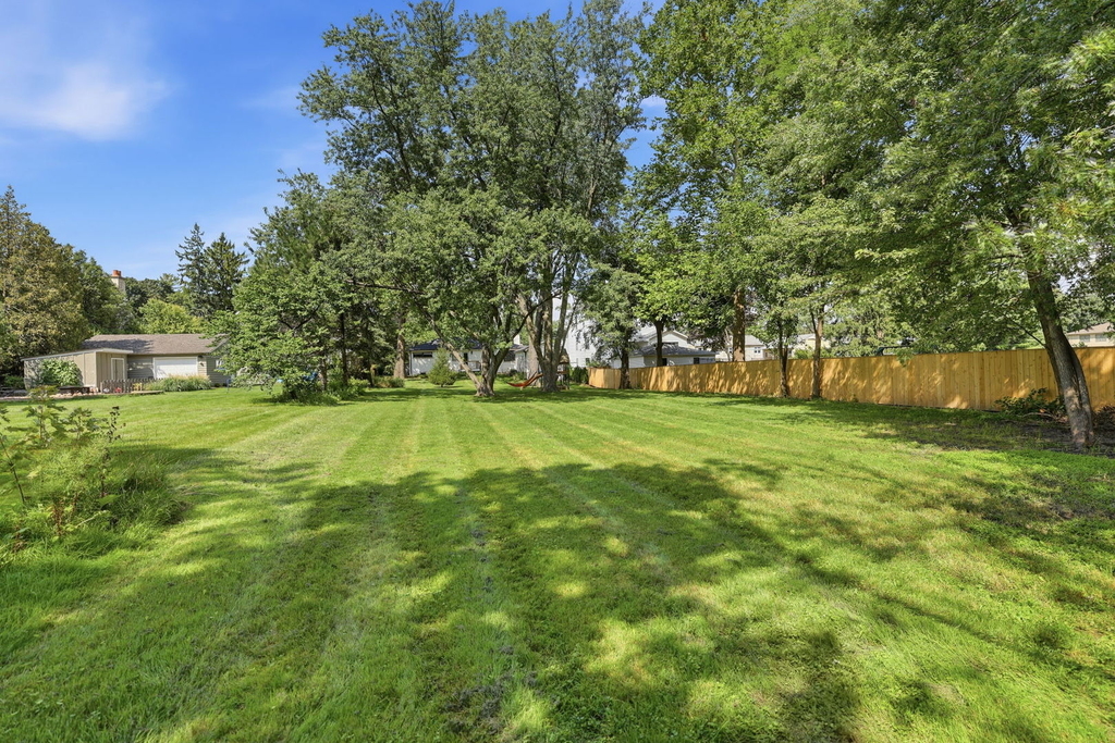 1526 E Forest Avenue - Photo 19