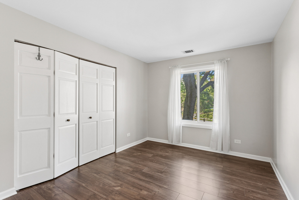 7510 Farmingdale Drive - Photo 12