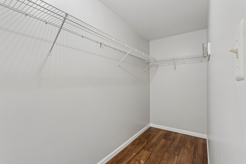 7510 Farmingdale Drive - Photo 19