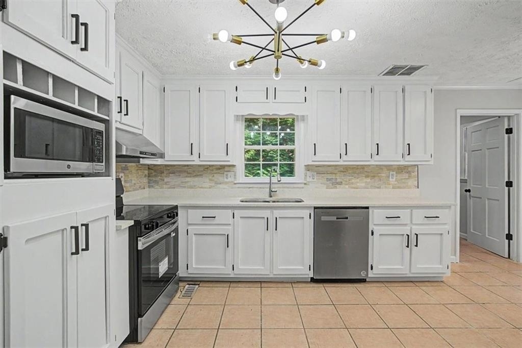 3947 Camrose Place - Photo 13