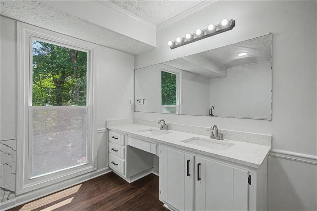 3947 Camrose Place - Photo 22