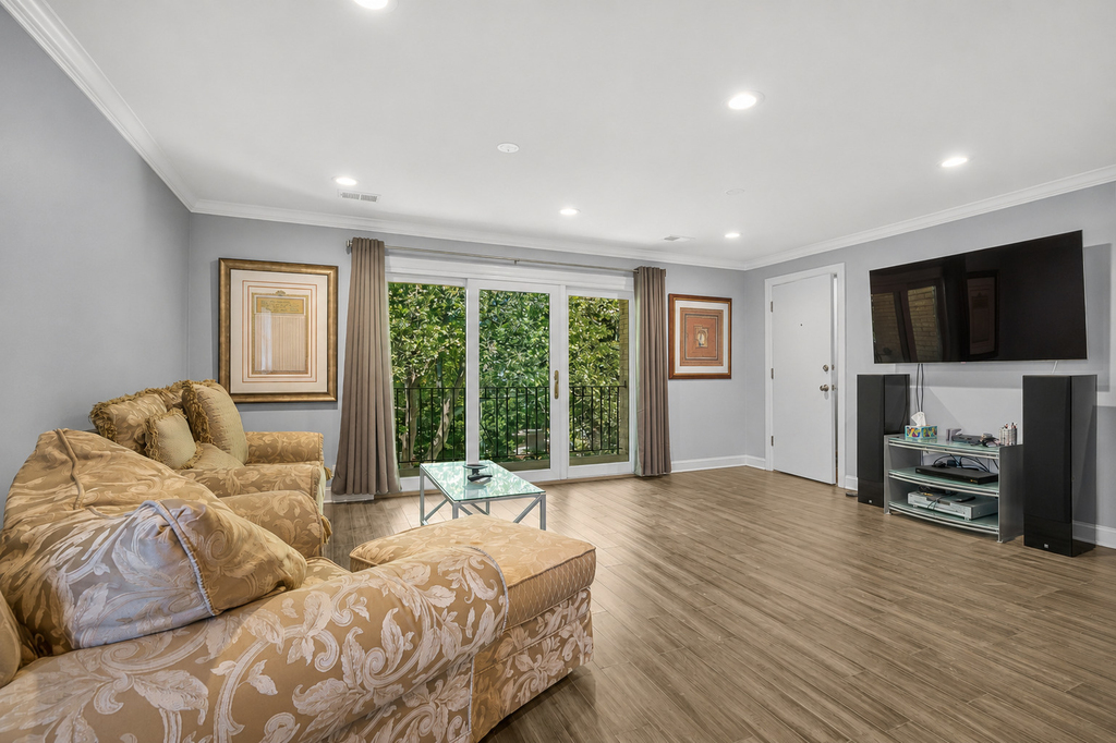 3755 N Kostner Avenue - Photo 15