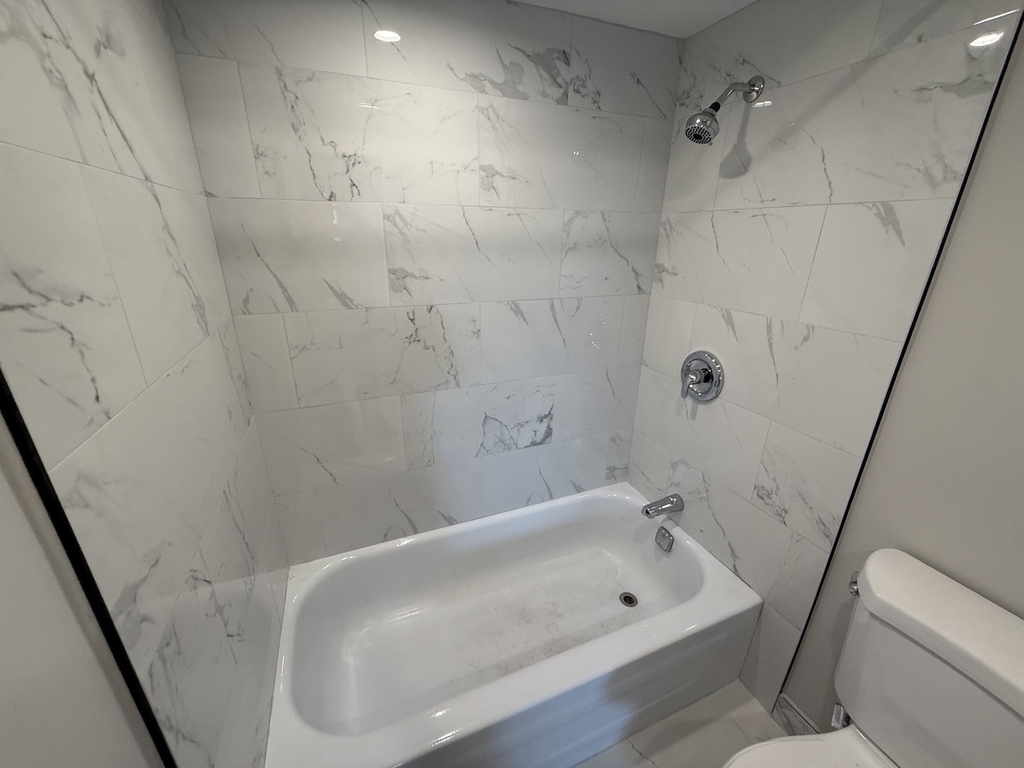 1128 Des Plaines Avenue - Photo 10