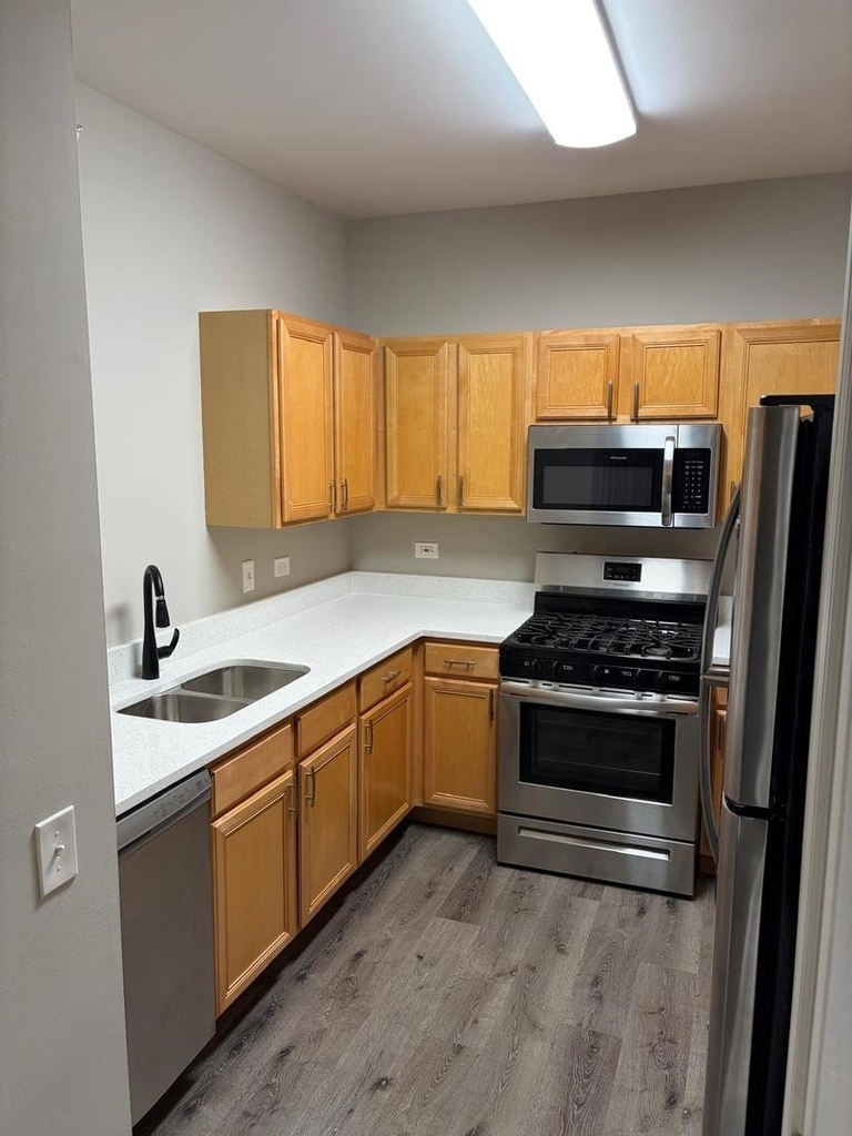 3243 Stratford Court - Photo 3