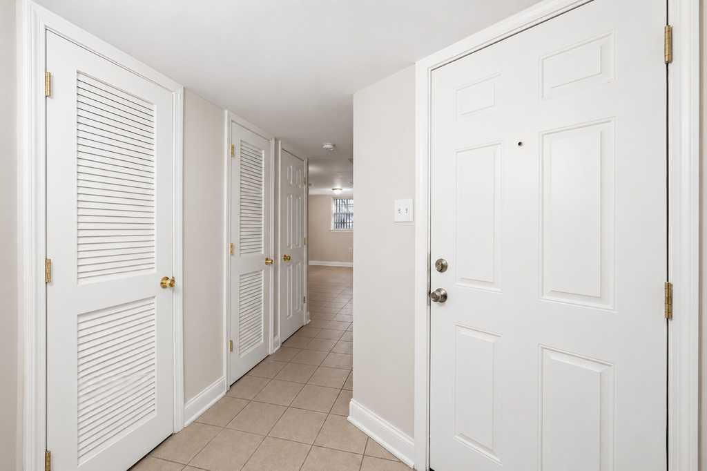 4934 S King Drive - Photo 1