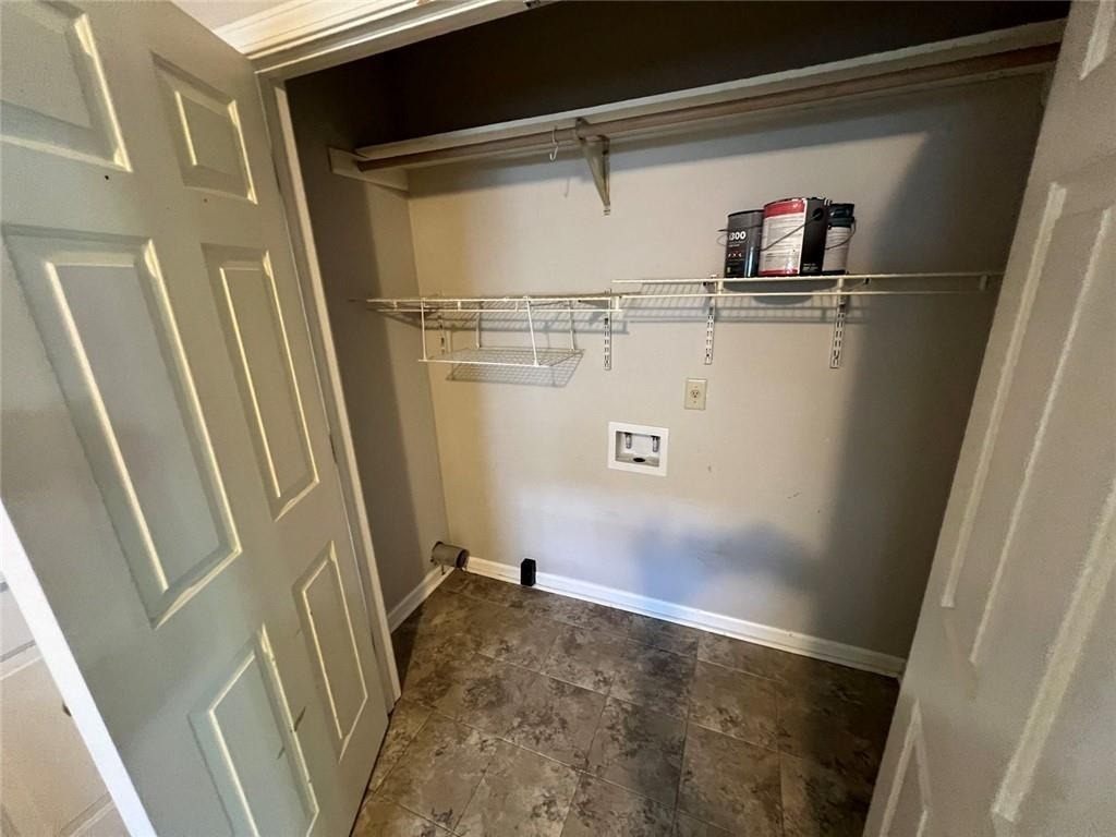 2735 Fairlane Drive - Photo 3