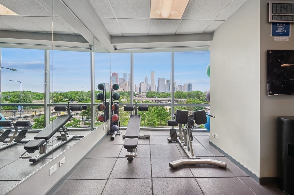 1201 S Prairie Avenue - Photo 15