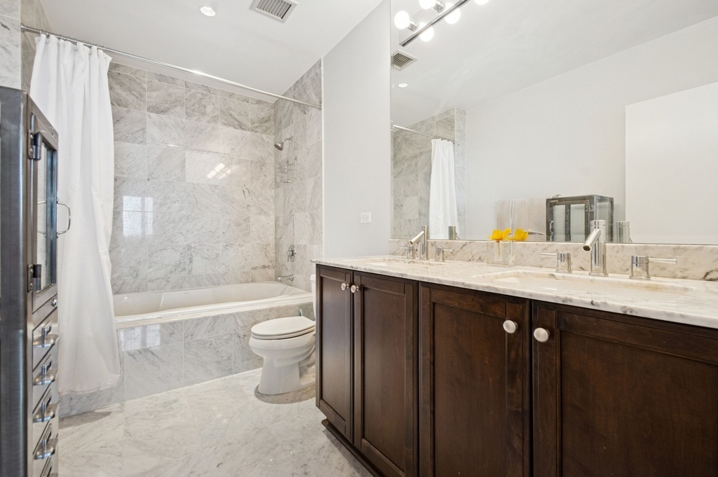 1201 S Prairie Avenue - Photo 8