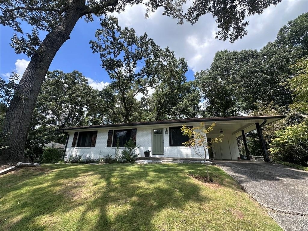 2498 Lakewood Drive Nw - Photo 1
