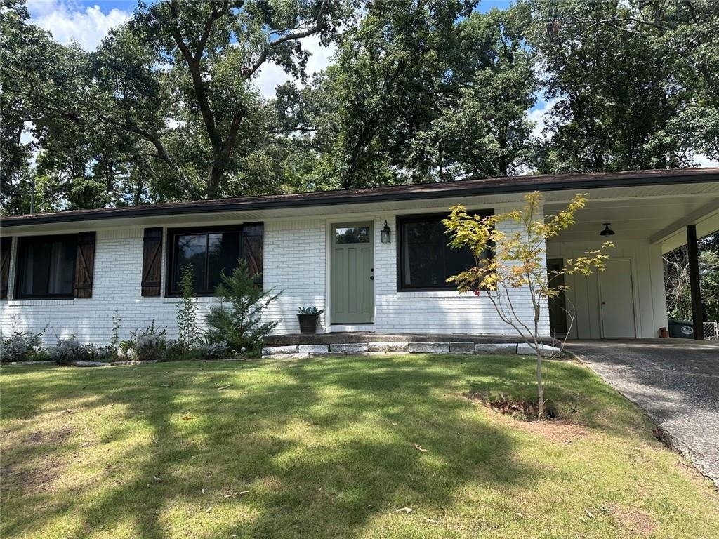 2498 Lakewood Drive Nw - Photo 0