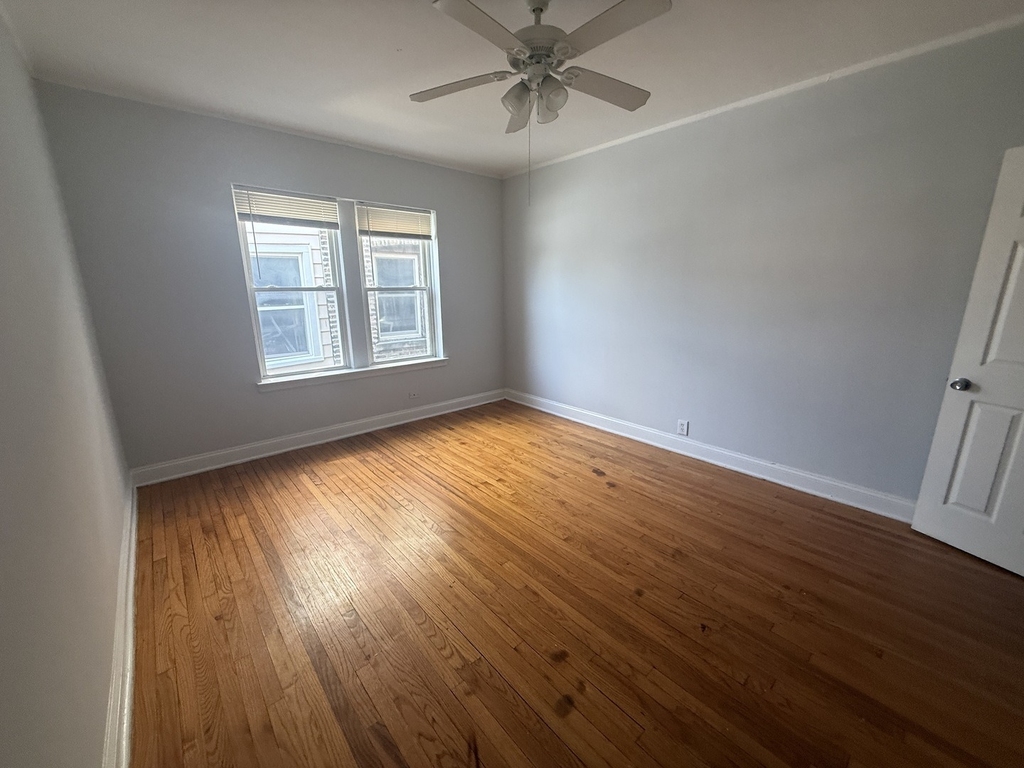 7346 N Damen Avenue - Photo 13