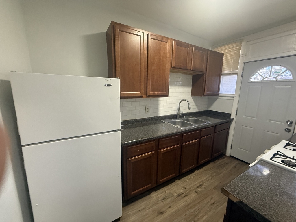 7346 N Damen Avenue - Photo 7