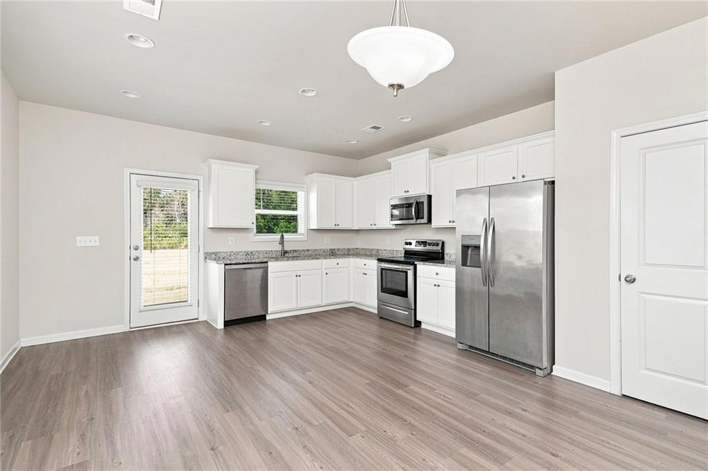 212 Venture Drive - Photo 2