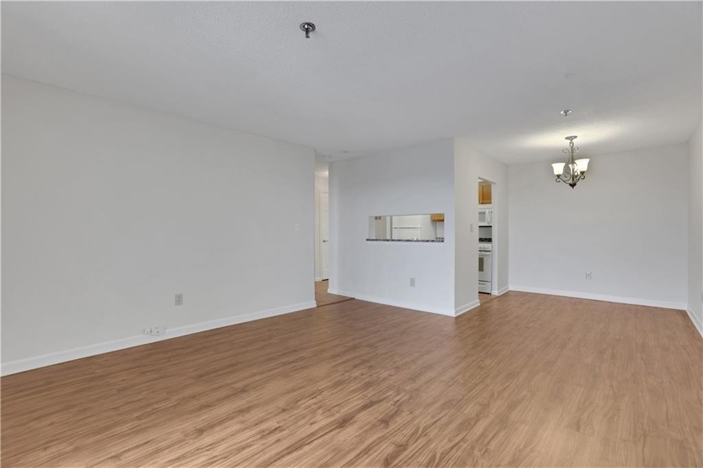 300 Johnson Ferry Road Ne - Photo 8