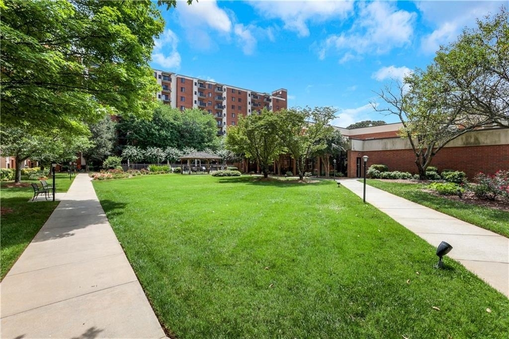 300 Johnson Ferry Road Ne - Photo 25