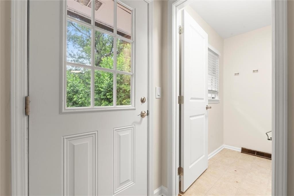 174 Cromwell Road - Photo 16