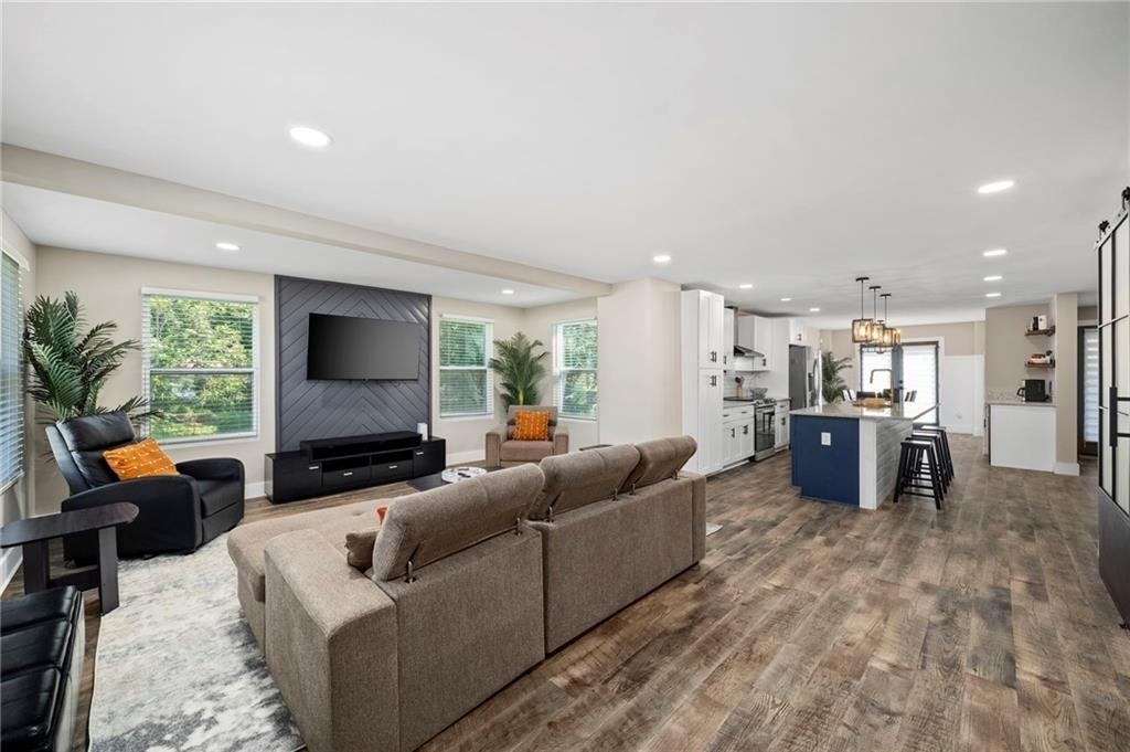 298 Roy Street Sw - Photo 6