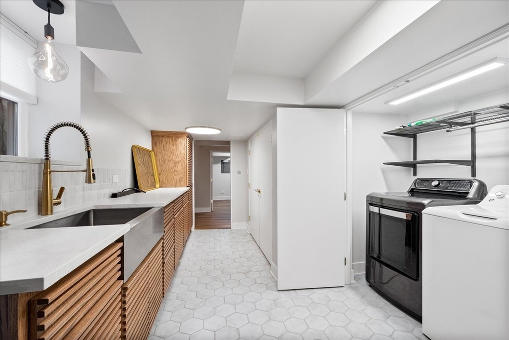 6618 N Lightfoot Avenue - Photo 35