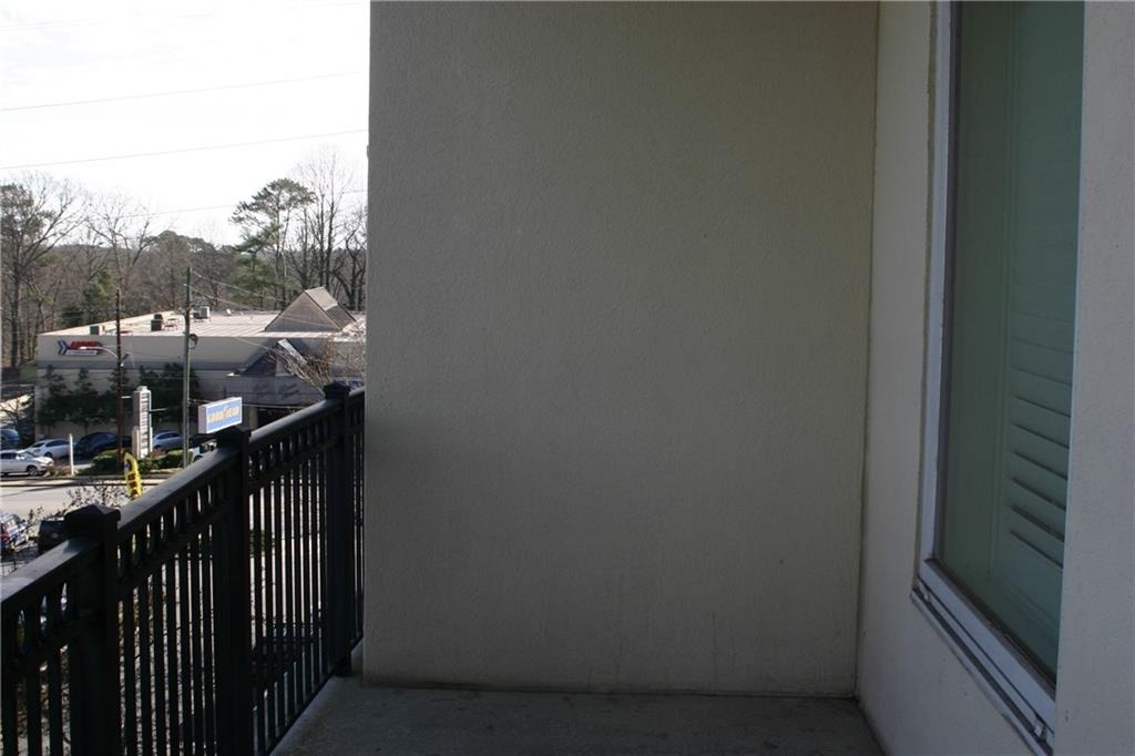 3820 Roswell Road Ne - Photo 12