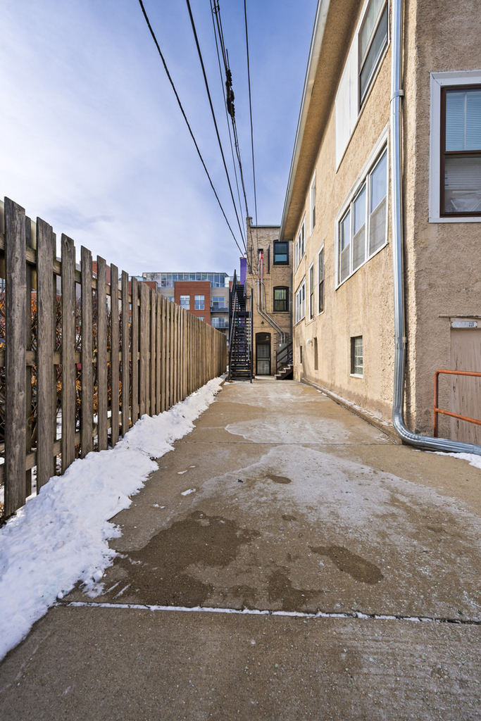 1233 Chicago Avenue - Photo 15