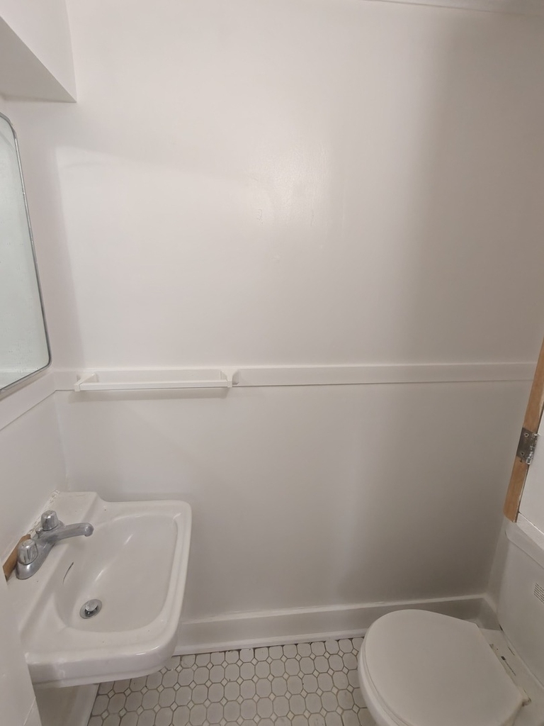 1233 Chicago Avenue - Photo 6