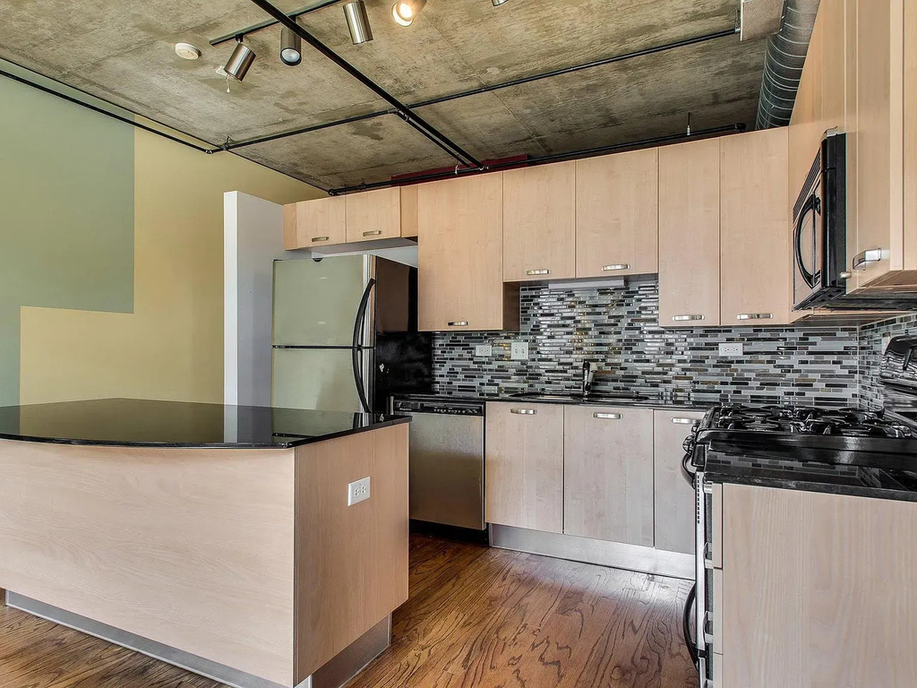 111 S Morgan Street - Photo 5