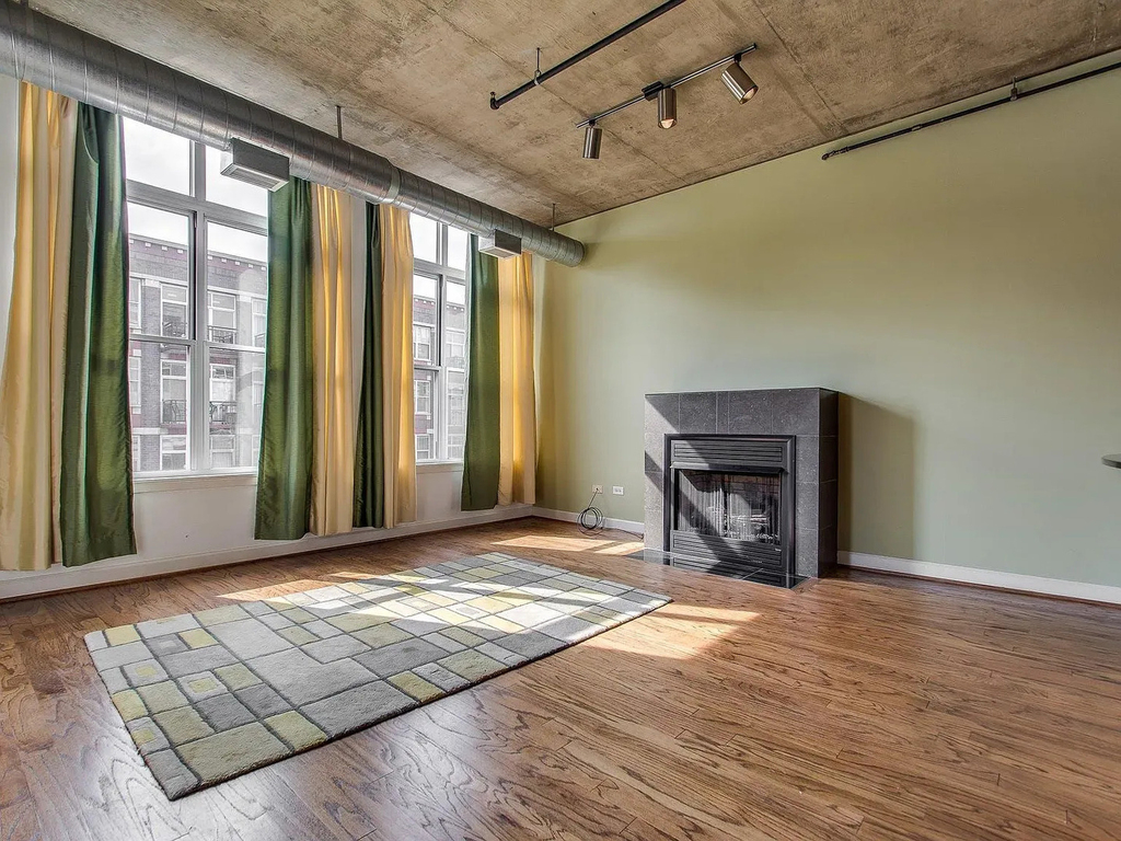 111 S Morgan Street - Photo 1