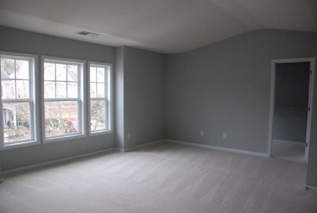 5720 Weddington Drive - Photo 4