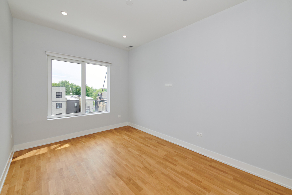 2139 W Madison Street - Photo 6