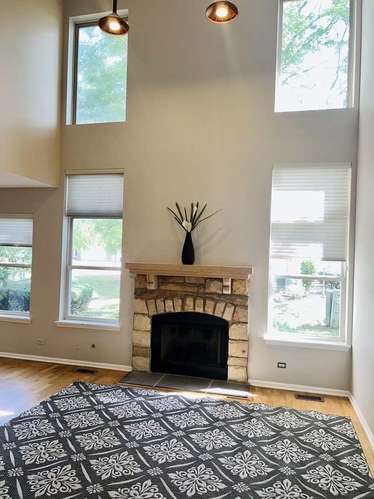 1560 E Chivalry Court - Photo 10