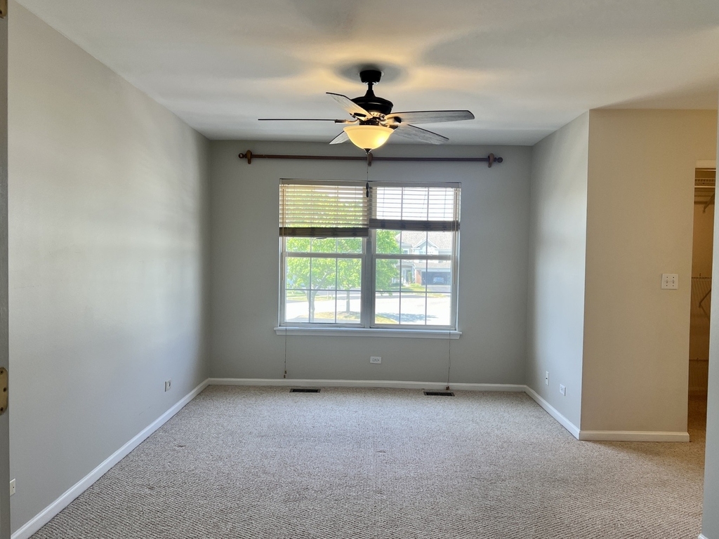 1560 E Chivalry Court - Photo 15