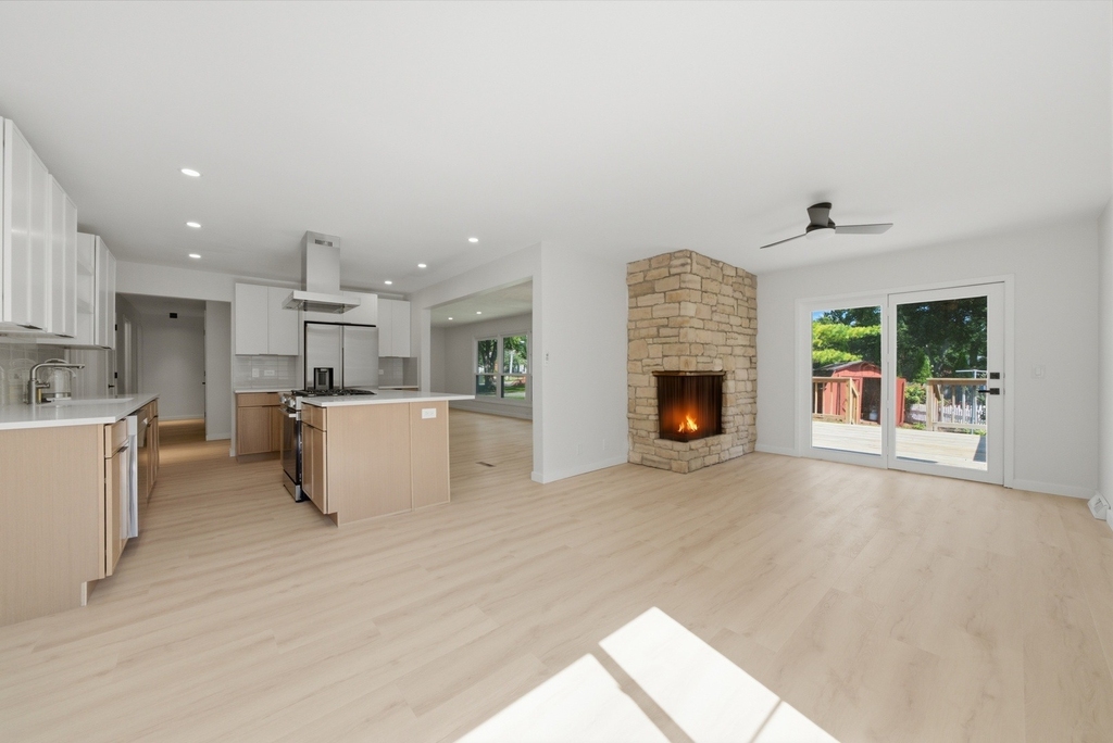 817 Illinois Avenue - Photo 1