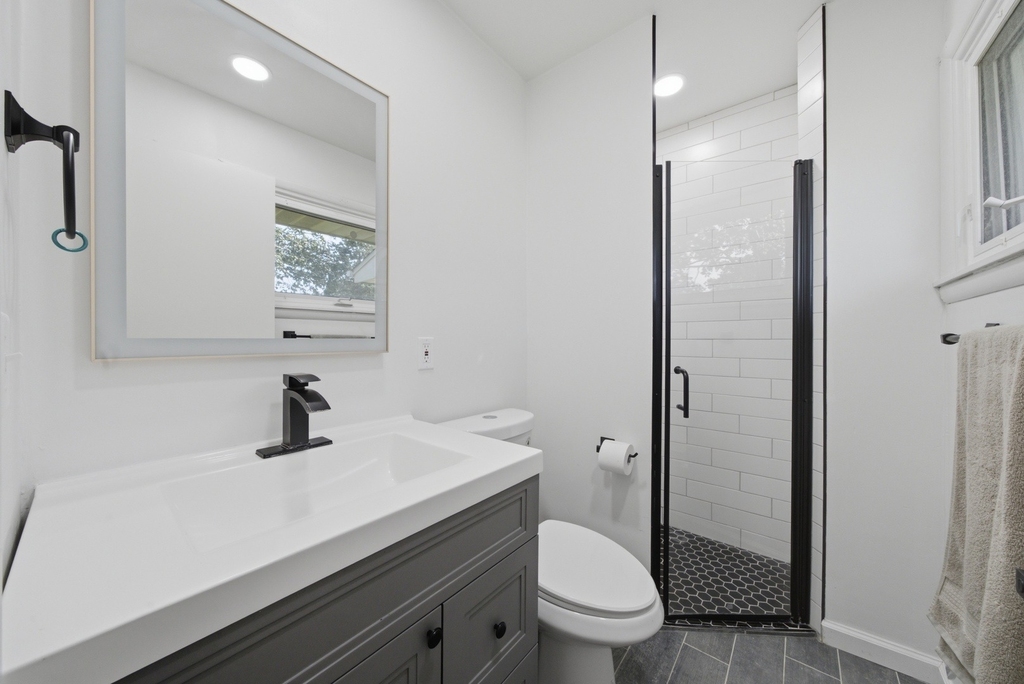 817 Illinois Avenue - Photo 9