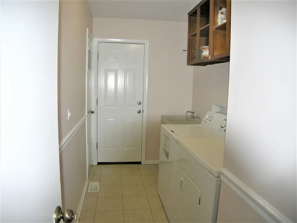 1514 Shepard Circle - Photo 17